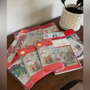 8 piece bundle of Wilson Christmas Treat/Cookie Bags